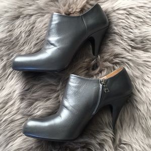 PRADA ‘Mordore’ Ankle Boots in Asfalto 38